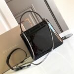 BVLGARI Serpenti Forever Glossy Calfskin Top Handle Bag 18cm Luxury Snakehead Chain Shoulder Crossbody Bag BVLGARI Serpenti Forever Glossy Calfskin Top Handle Bag 18cm Luxury Snakehead Chain Shoulder Crossbody Bag
