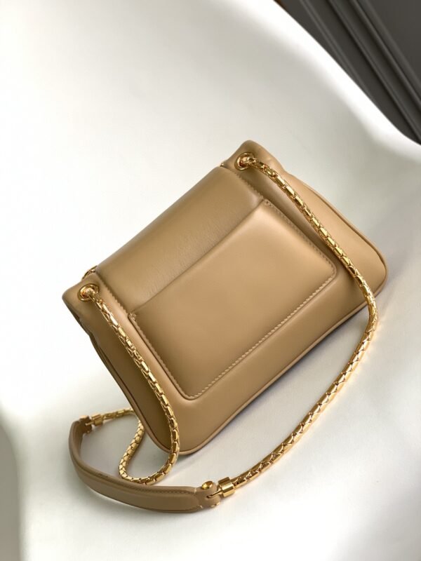 12 BVLGARI Serpenti Reverse Small Shoulder Bag 22.5cm Quilted Metropolitan Calf Leather Crossbody Chain Bag with Magnetic Snakehead Closure