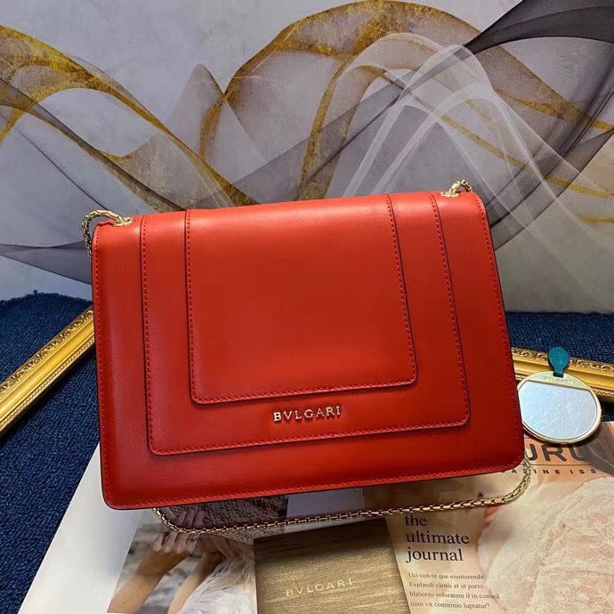 BVLGARI Serpenti Forever Large Leather Shoulder Bag 28cm Crossbody Chain Bag 4 Colors Available – Image 5 BVLGARI Serpenti Forever Large Leather Shoulder Bag 28cm Crossbody Chain Bag 4 Colors Available – Image 5