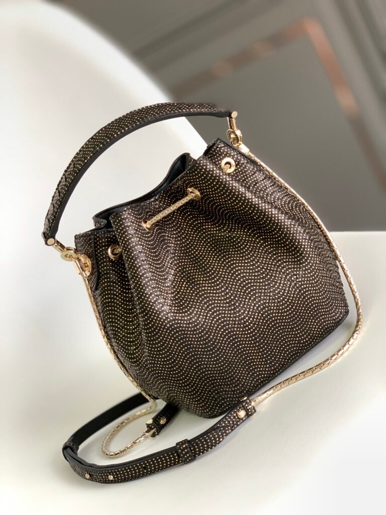 BVLGARI Serpenti Forever Python Bucket Bag Metallic Fil Coupe & Multicolor Lunar Snakeskin Top Handle Crossbody Handbag 2 Sizes – Image 11 BVLGARI Serpenti Forever Python Bucket Bag Metallic Fil Coupe & Multicolor Lunar Snakeskin Top Handle Crossbody Handbag 2 Sizes – Image 11