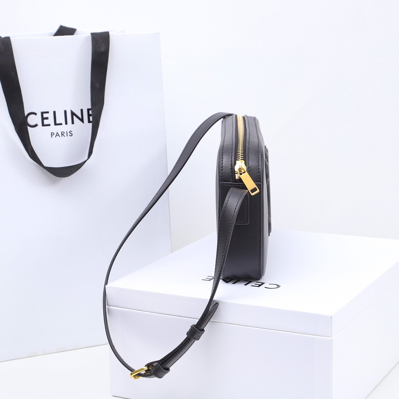 CELINE New SS 2022 Triomphe Embossed Calfskin Camera Shoulder Bag 26cm Minimalist Luxury Underarm Bag 12