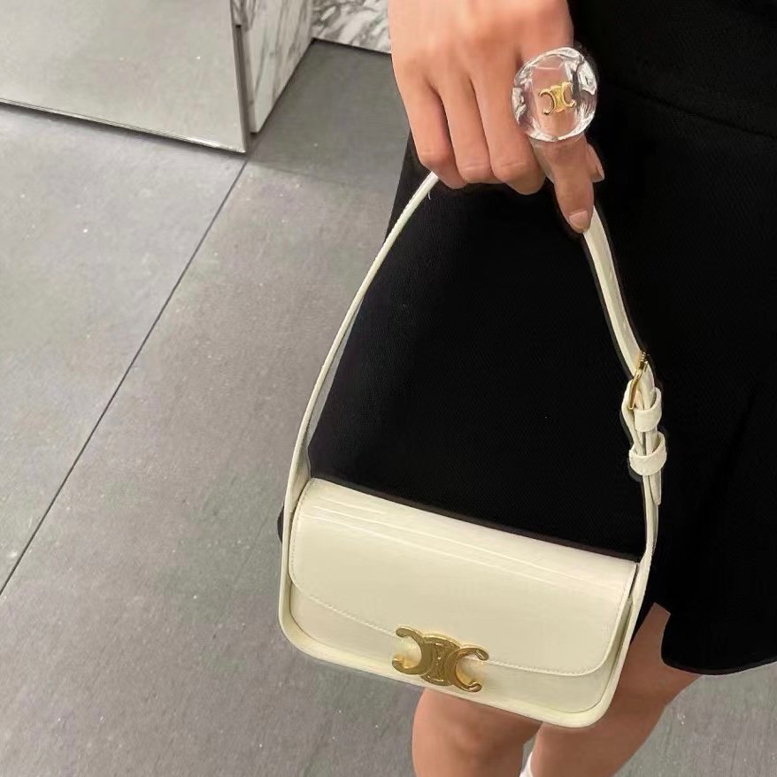 CELINE Triomphe Shoulder Bag Calfskin Handbag Lambskin lining – Image 8 CELINE Triomphe Shoulder Bag Calfskin Handbag Lambskin lining – Image 8