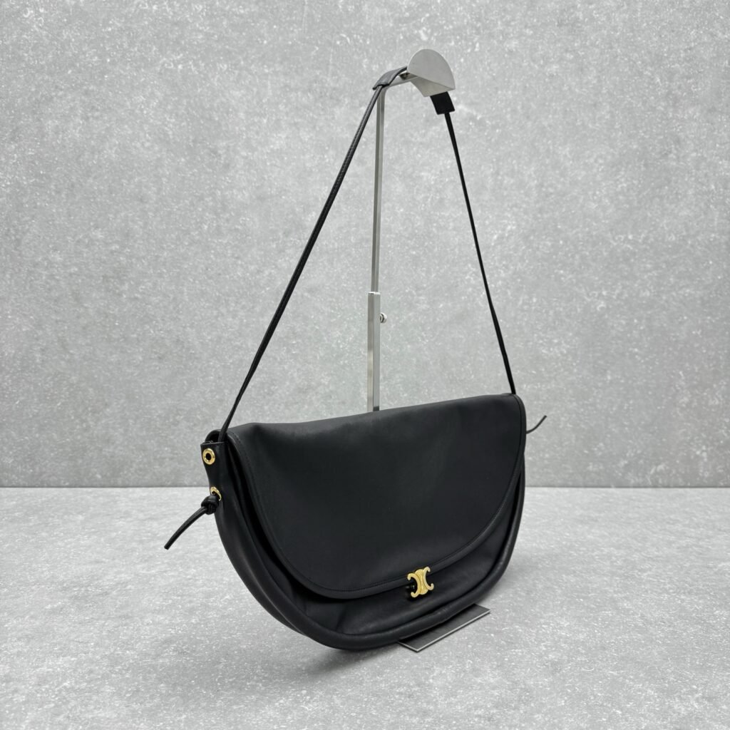 CELINE Halfmoon Bag 46cm Lambskin Vintage Large Hobo Shoulder Bag with Triomphe Metallic Hardware &ndash; Image 6