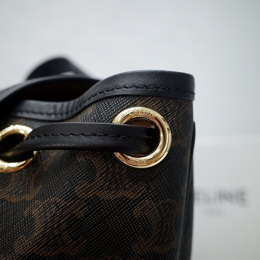CELINE Triomphe Canvas & Calfskin Folco Backpack 23x30x16cm Timeless Vintage Drawstring Rucksack 13