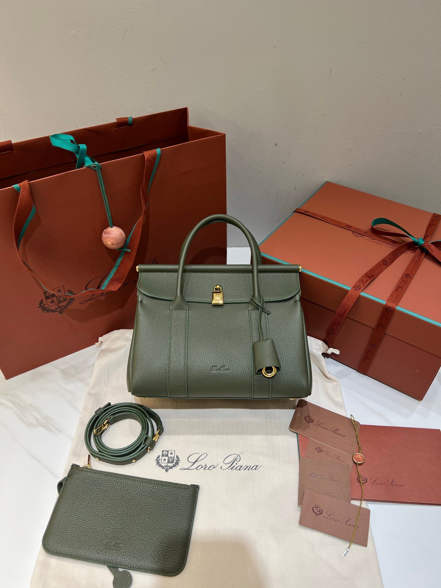 Loro Piana Loom L25 Grained Leather Handbag 25cm Top Handle Tote with Detachable Strap and Padlock Crossbody Bag for Women