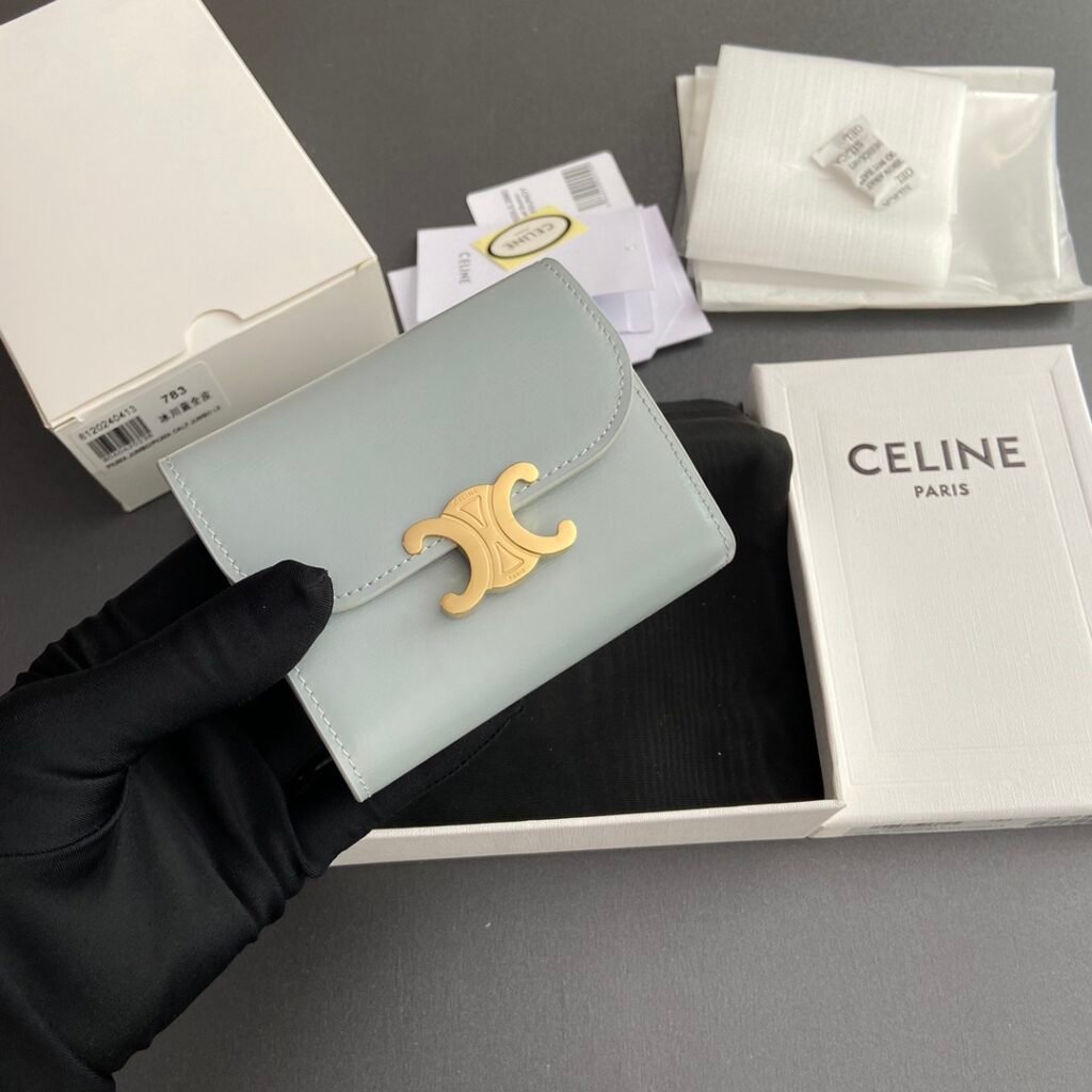 CELINE Triomphe Small Wallets 9.5cm 6 Seasonal Colors – Image 3 CELINE Triomphe Small Wallets 9.5cm 6 Seasonal Colors – Image 3