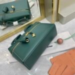 Loro Piana Extra Bag L27 Luxury Saddle Leather Crossbody & Shoulder Bag for Women 27cm Vanity Top-Handle Bag Loro Piana Extra Bag L27 Luxury Saddle Leather Crossbody & Shoulder Bag for Women 27cm Vanity Top-Handle Bag