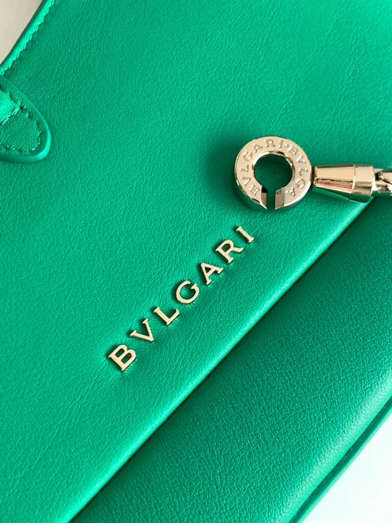 BVLGARI Serpenti Baia Small Shoulder Bag in Calf Leather Snake Head Flap Bag Fuchsia Pink & Emerald Green – Image 12