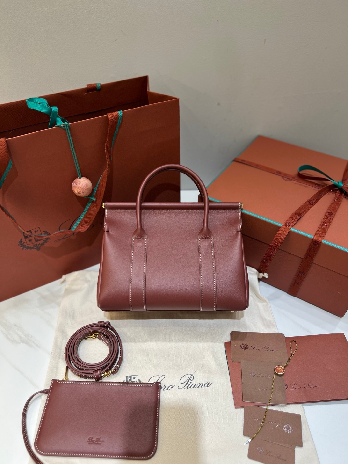 Loro Piana Loom L25 Grained Leather Handbag 25cm Top Handle Tote with Detachable Strap and Padlock Crossbody Bag for Women