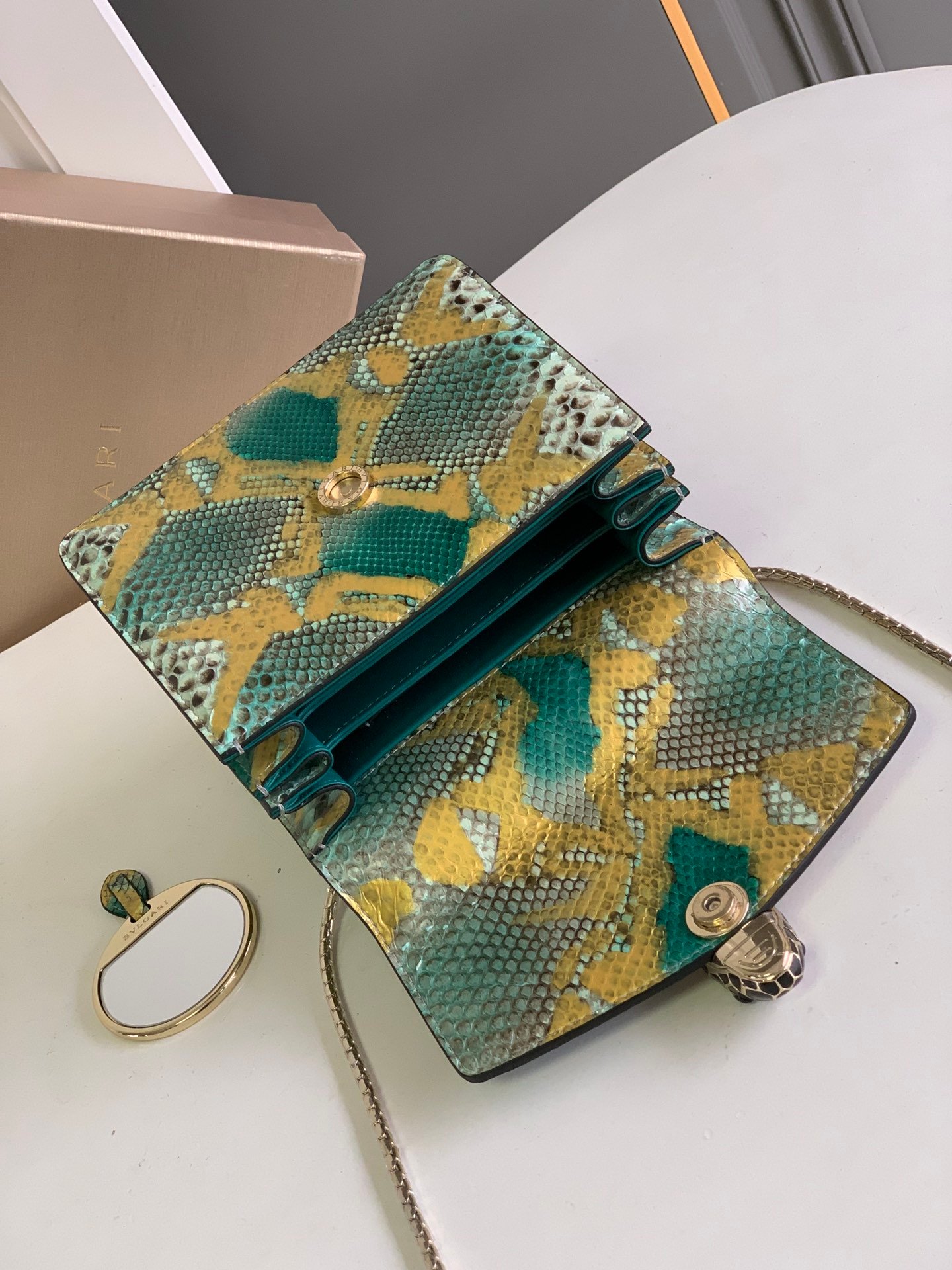 BVLGARI Serpenti Forever Luxury Python Leather Handbag 18cm Exclusive Multi-Color Exotic Shoulder Bag with Iconic Jewel Snakehead Closure BVLGARI Serpenti Forever Luxury Python Leather Handbag 18cm Exclusive Multi-Color Exotic Shoulder Bag with Iconic Jewel Snakehead Closure