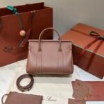 Loro Piana Loom L25 Grained Leather Handbag 25cm Top Handle Tote with Detachable Strap and Padlock Crossbody Bag for Women