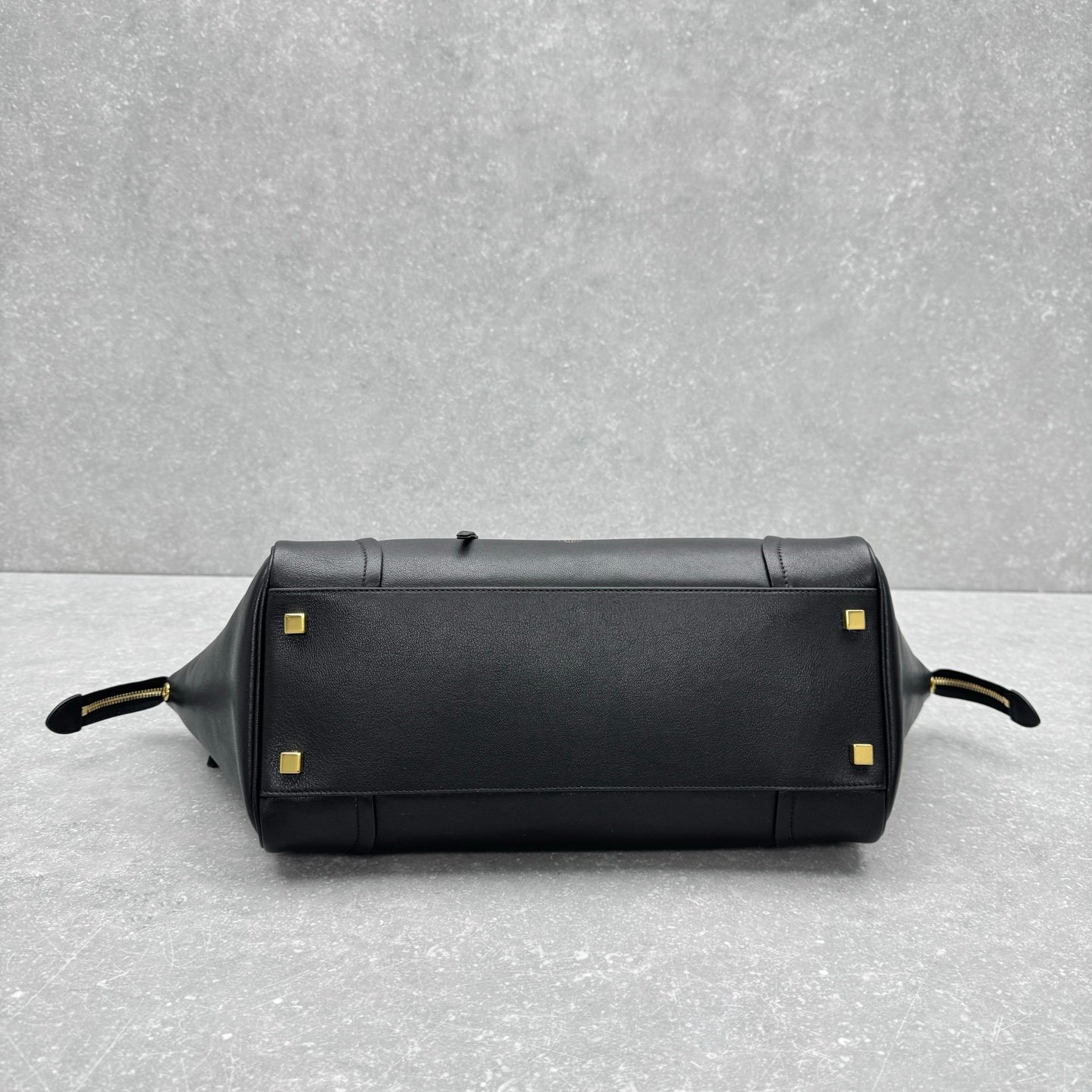 Celine New Luggage Smile Bag 36cm Medium Suede & Smooth Leather Handbag Classic Retro Tote with Crossbody Strap Celine New Luggage Smile Bag 36cm Medium Suede & Smooth Leather Handbag Classic Retro Tote with Crossbody Strap
