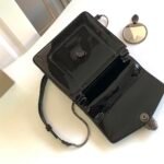BVLGARI Serpenti Forever Glossy Calfskin Top Handle Bag 18cm Luxury Snakehead Chain Shoulder Crossbody Bag BVLGARI Serpenti Forever Glossy Calfskin Top Handle Bag 18cm Luxury Snakehead Chain Shoulder Crossbody Bag