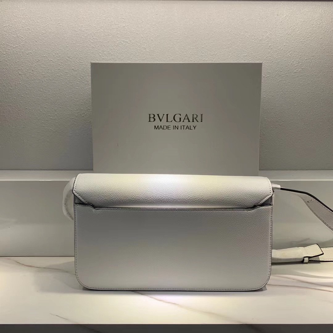 Bvlgari x Alexander Wang Collaboration Serpenti in Love Collection Mini Leather Shoulder Bag 26cm Calfskin Crossbody Bag with Iconic Snakehead Closure 4 Colors Bvlgari x Alexander Wang Collaboration Serpenti in Love Collection Mini Leather Shoulder Bag 26cm Calfskin Crossbody Bag with Iconic Snakehead Closure 4 Colors