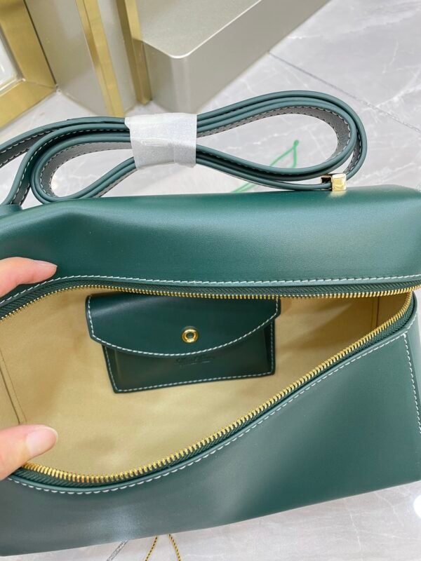 17 Loro Piana Extra Bag L27 Luxury Saddle Leather Crossbody & Shoulder Bag for Women 27cm Vanity Top-Handle Bag