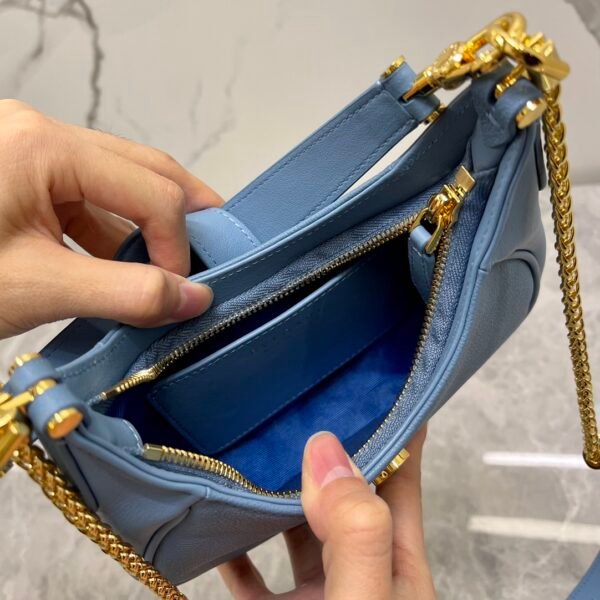 17 BVLGARI Serpenti Ellipse Small Crossbody Bag 20cm Calf Leather Crescent Hobo Shoulder Bag with Snakehead Closure