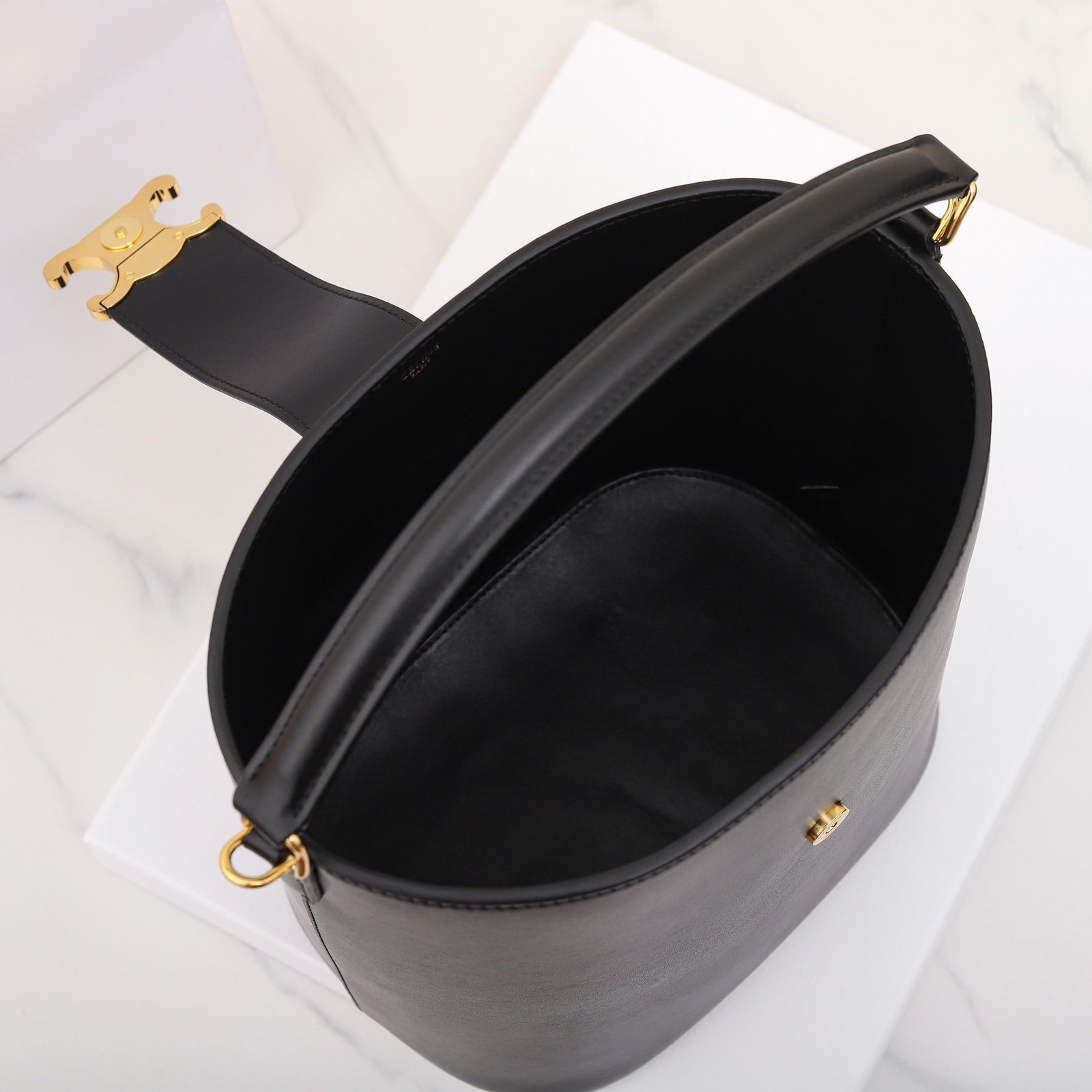 CELINE Triomphe Bucket Bag 28cm Calfskin Smooth Leather Shoulder Bag for Women with Adjustable Crossbody Strap 18
