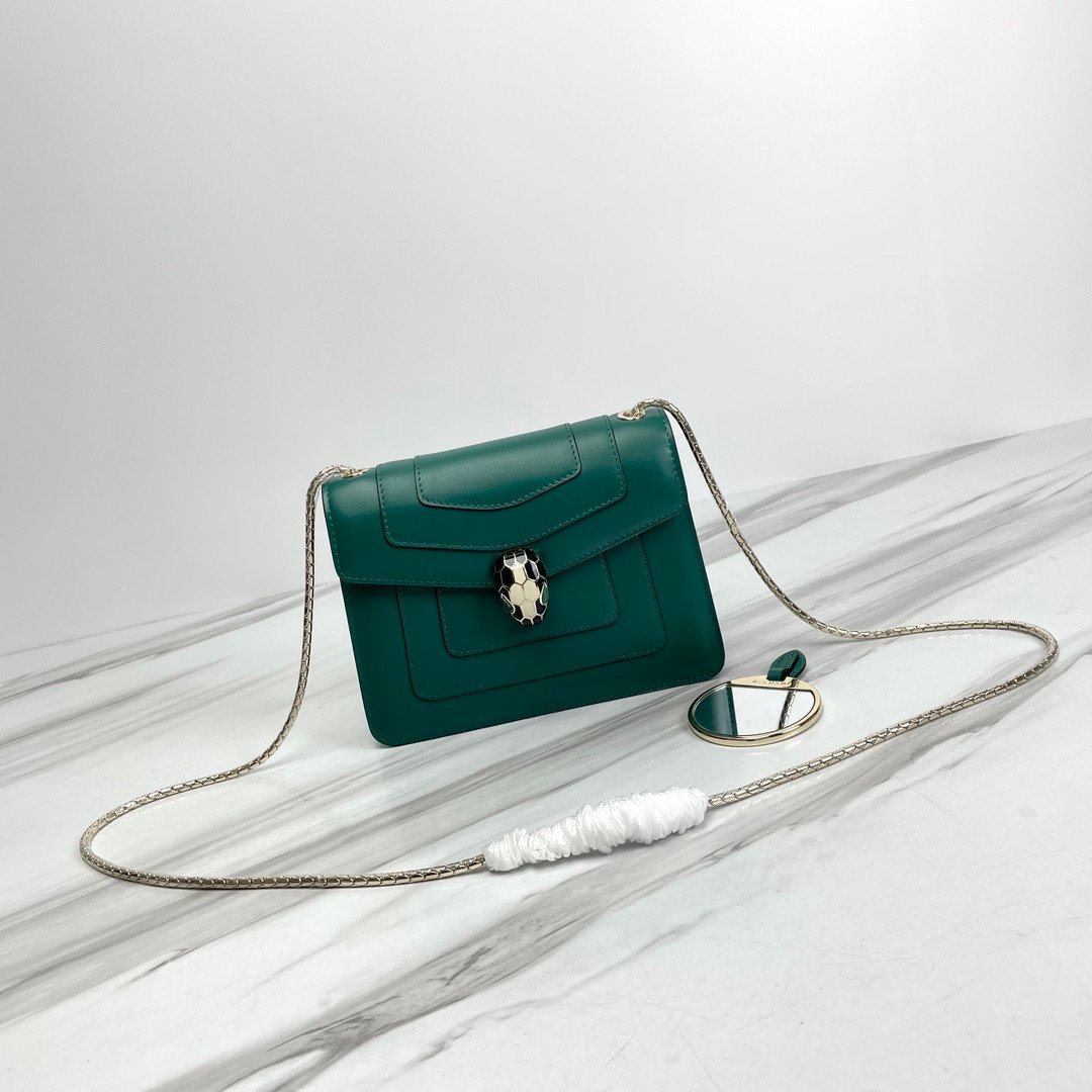 Bvlgari Serpenti Forever Calfskin Shoulder Bag with Single Chain Strap Small 20cm 3 Colors Bvlgari Serpenti Forever Calfskin Shoulder Bag with Single Chain Strap Small 20cm 3 Colors