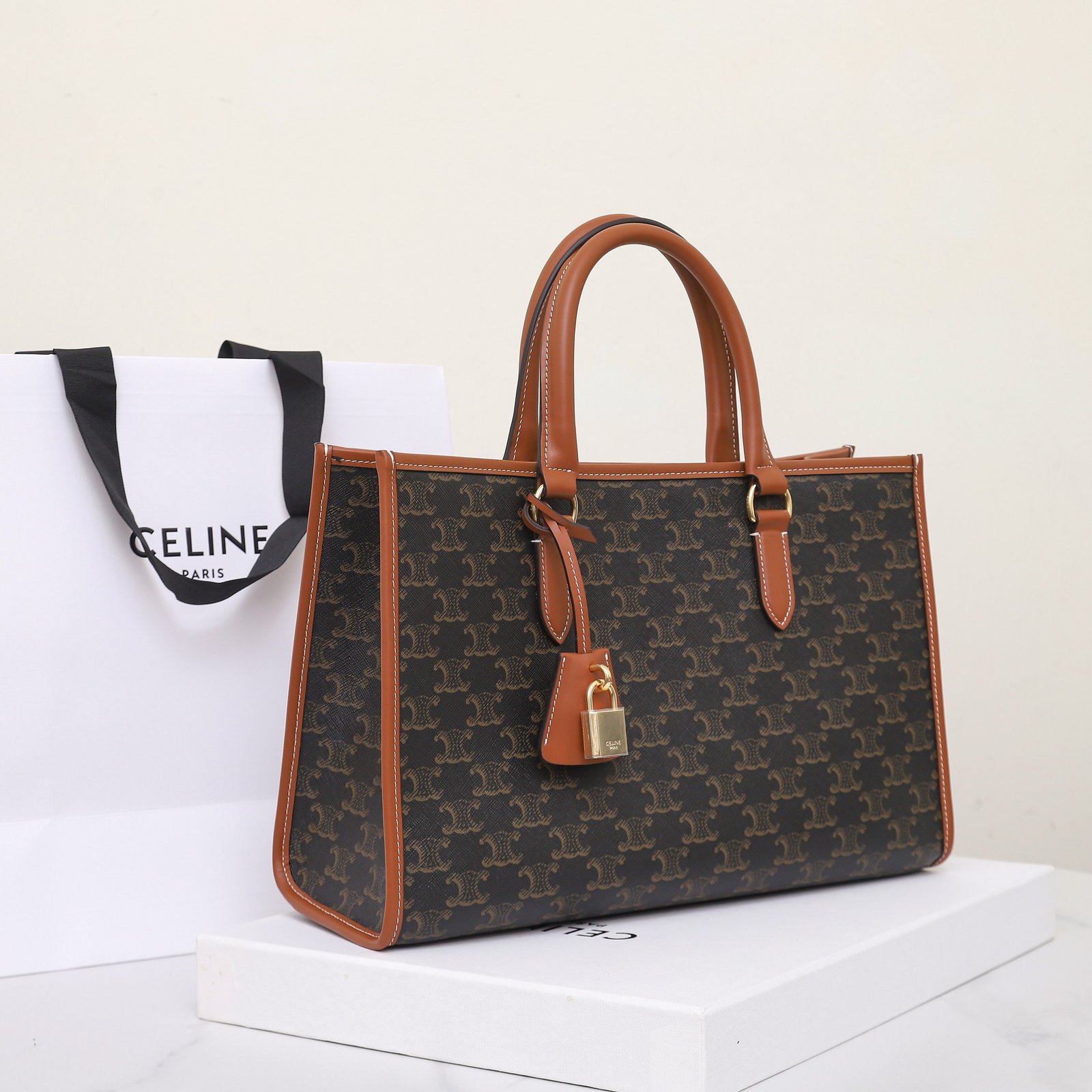 CELINE Horizontal Cabas Tote Bag 35cm Triomphe Canvas and Calfskin Leather Crossbody and Handbag with Strap 2