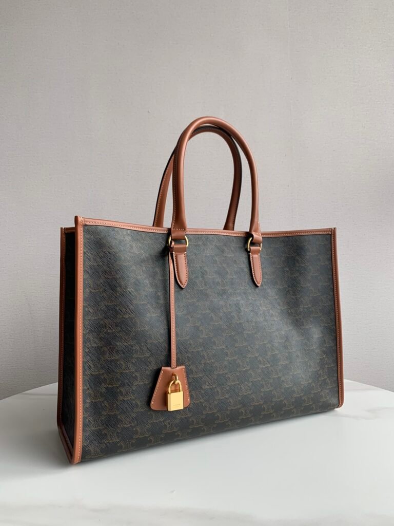 CELINE Horizontal Cabas Tote Bag 43cm Triomphe Canvas Laptop Handle Bag – Image 2