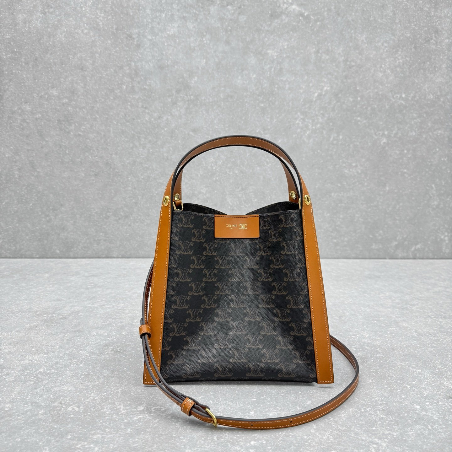 CELINE Cubo Medium Bucket Bag 23cm Triomphe Canvas & Calfskin Handbag with Crossbody Strap & Large Capacity CELINE Cubo Medium Bucket Bag 23cm Triomphe Canvas & Calfskin Handbag with Crossbody Strap & Large Capacity