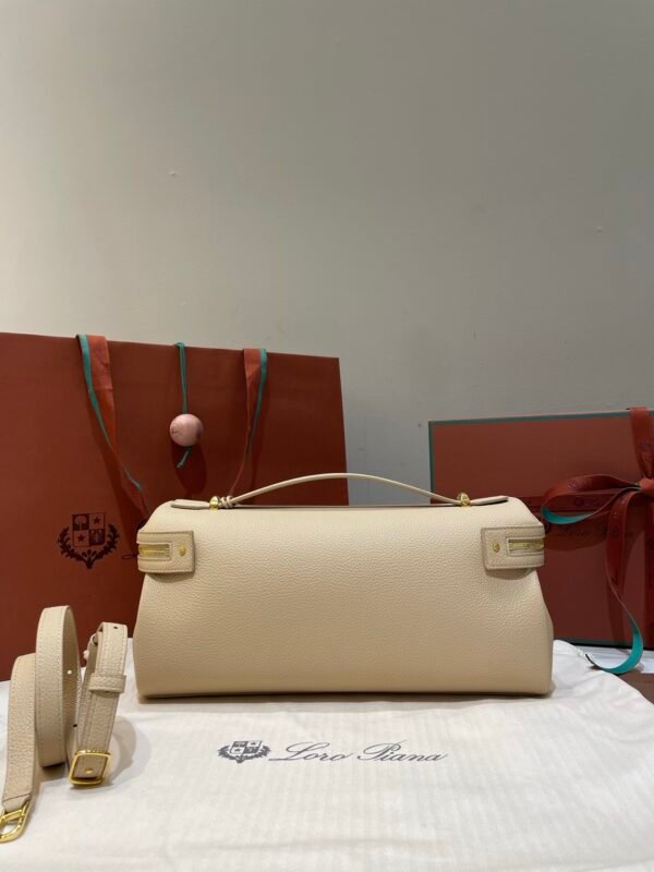 Loro Piana Extra Softy L33 Bag Quiet Luxury Fine-Grained Leather Handbag with Crossbody Strap
