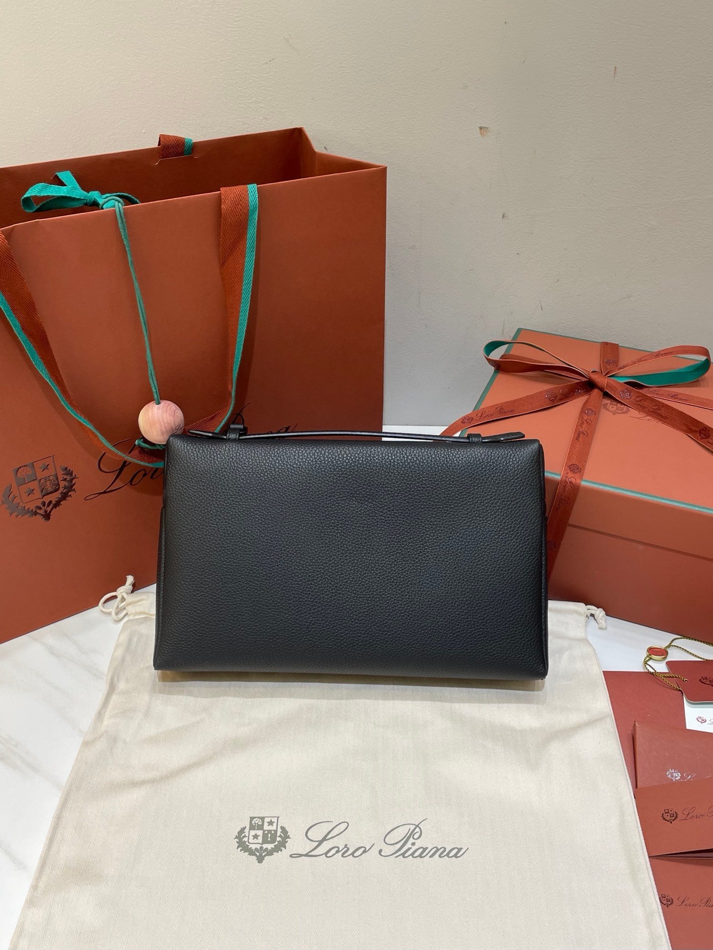 Loro Piana Extra Pouch L29 Grained Calfskin Clutch 29cm Minimalist Designer Lunch Box Bag Detachable Wristlet