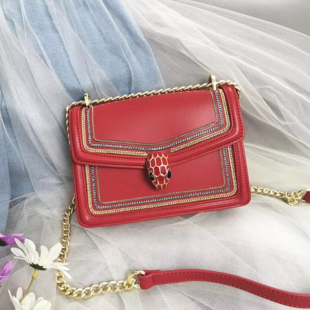 BVLGARI Serpenti in Love Crossbody Bag 20cm Calfskin Leather Small Shoulder Bag 8 Colors – Image 2 BVLGARI Serpenti in Love Crossbody Bag 20cm Calfskin Leather Small Shoulder Bag 8 Colors – Image 2
