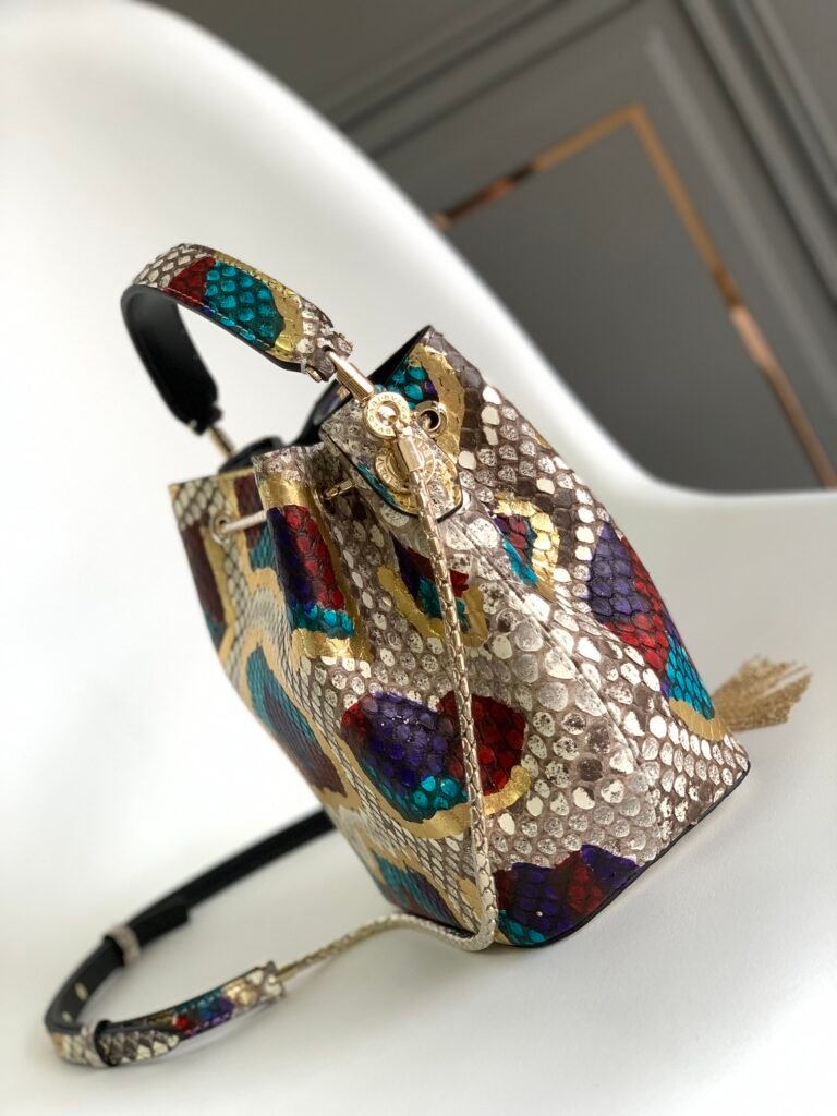 BVLGARI Serpenti Forever Python Bucket Bag Metallic Fil Coupe & Multicolor Lunar Snakeskin Top Handle Crossbody Handbag 2 Sizes – Image 3 BVLGARI Serpenti Forever Python Bucket Bag Metallic Fil Coupe & Multicolor Lunar Snakeskin Top Handle Crossbody Handbag 2 Sizes – Image 3