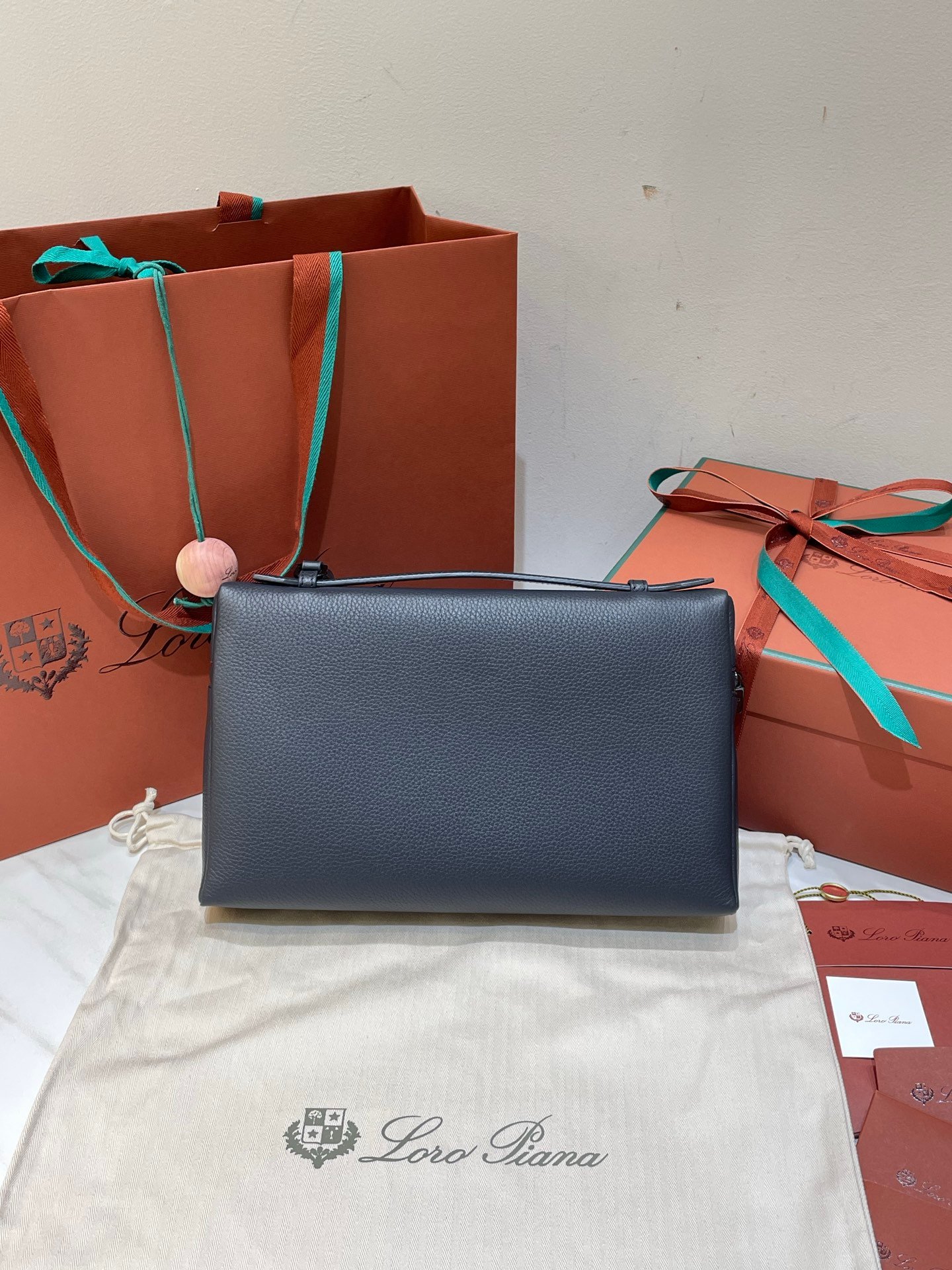 Loro Piana Extra Pouch L29 Grained Calfskin Clutch 29cm Minimalist Designer Lunch Box Bag Detachable Wristlet