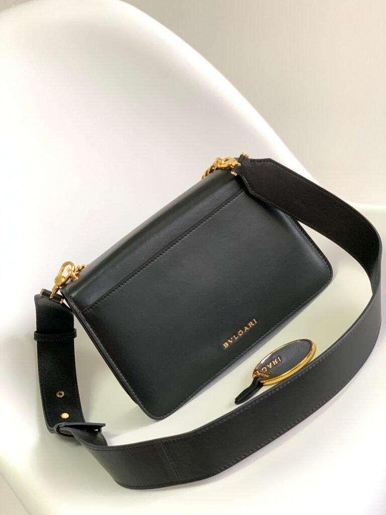 BVLGARI Serpenti Forever Shoulder Bag In Nappa Leather 25cm Snakehead Crossbody Handbag With Chunky Chain 4 Colors – Image 5 BVLGARI Serpenti Forever Shoulder Bag In Nappa Leather 25cm Snakehead Crossbody Handbag With Chunky Chain 4 Colors – Image 5