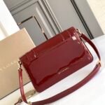 BVLGARI Serpenti Forever East-West Small Shoulder Bag 22cm Patent & Metallic Calf Leather Crossbody Handbag with Snakehead Closure BVLGARI Serpenti Forever East-West Small Shoulder Bag 22cm Patent & Metallic Calf Leather Crossbody Handbag with Snakehead Closure