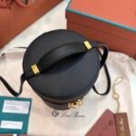 Loro Piana Extracase Cylinder Bag 12x12x16cm Calfskin Crossbody Bucket Bag for Women Handbag with Suede Lining Loro Piana Extracase Cylinder Bag 12x12x16cm Calfskin Crossbody Bucket Bag for Women Handbag with Suede Lining