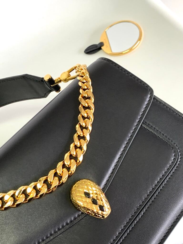 BVLGARI Serpenti Forever Shoulder Bag In Nappa Leather 25cm Snakehead Crossbody Handbag With Chunky Chain 4 Colors – Image 6 BVLGARI Serpenti Forever Shoulder Bag In Nappa Leather 25cm Snakehead Crossbody Handbag With Chunky Chain 4 Colors – Image 6