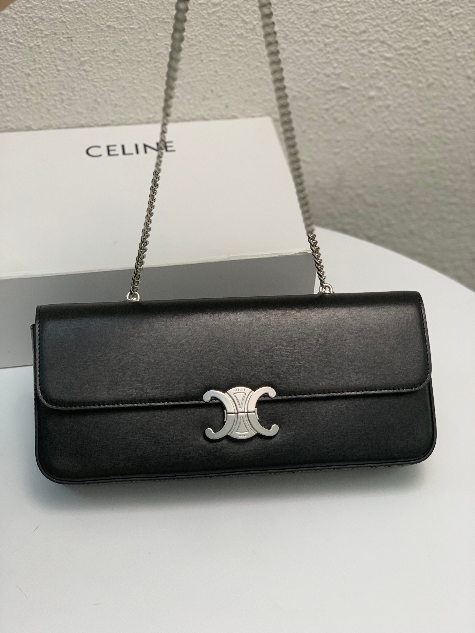 Celine Triomphe 30cm Horizontal Bag Top-Tier Leather Chain Bag for Women Retro Aesthetic Underarm Bag 24