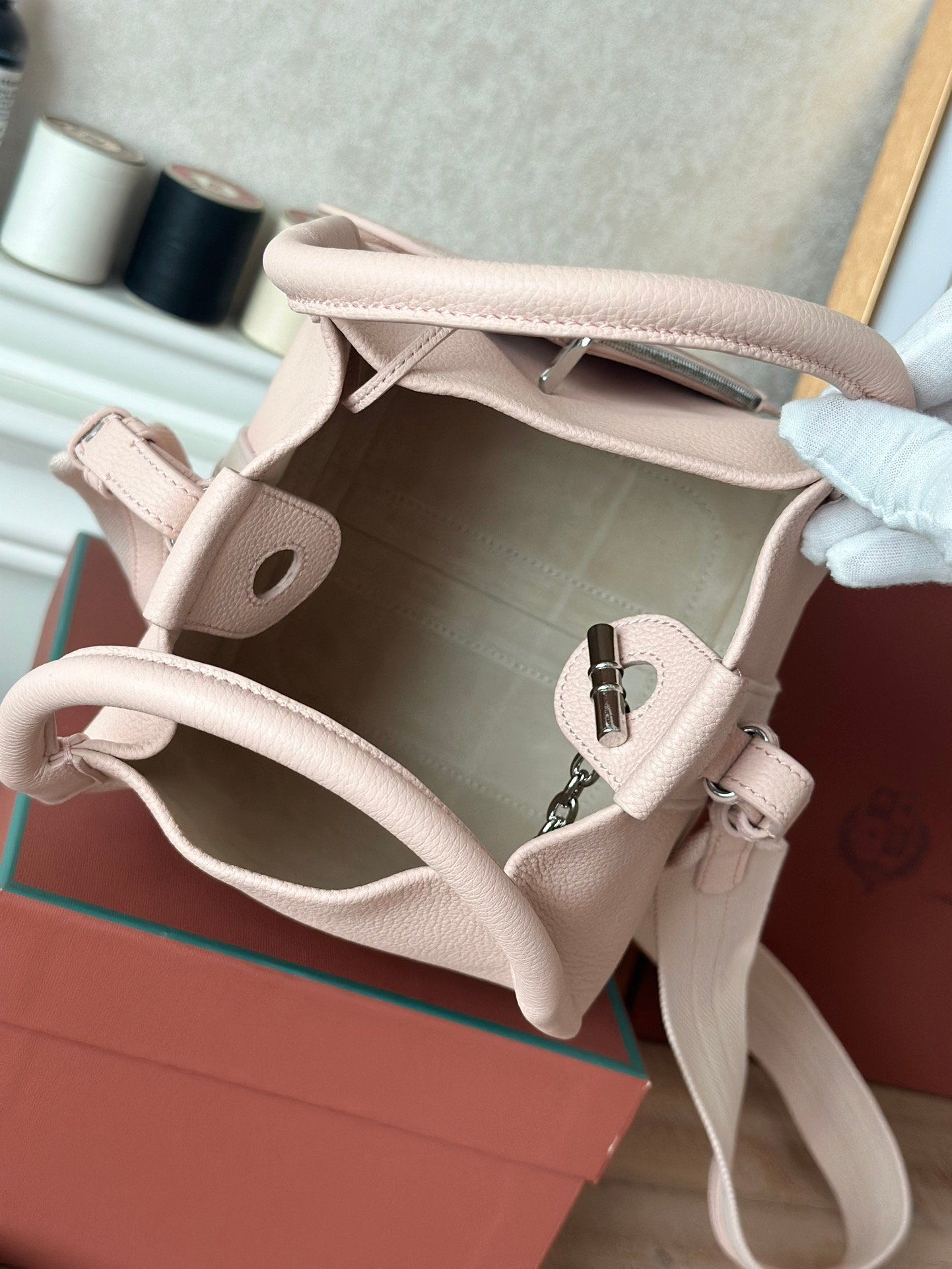 Loro Piana Medium Bale Bag Grained Calfskin Minimalist Bucket Bag with Detachable Shoulder Strap 6 Colors