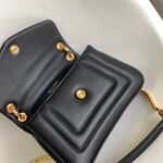 BVLGARI Serpenti Reverse Small Shoulder Bag 22.5cm Quilted Metropolitan Calf Leather Crossbody Chain Bag with Magnetic Snakehead Closure BVLGARI Serpenti Reverse Small Shoulder Bag 22.5cm Quilted Metropolitan Calf Leather Crossbody Chain Bag with Magnetic Snakehead Closure
