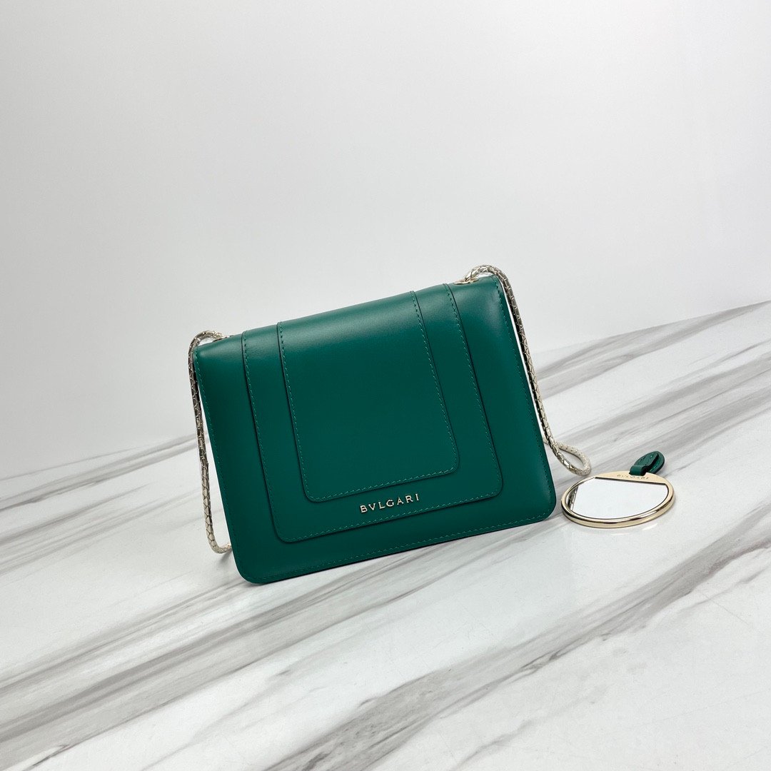 Bvlgari Serpenti Forever Calfskin Shoulder Bag with Single Chain Strap Small 20cm 3 Colors Bvlgari Serpenti Forever Calfskin Shoulder Bag with Single Chain Strap Small 20cm 3 Colors