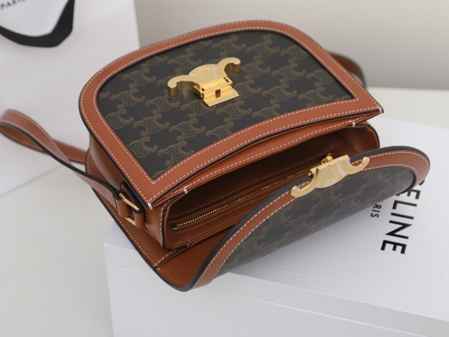 CELINE Teen Besace Triomphe Bag 18.5cm Shiny Calfskin Leather Crossbody Saddle Bag for Women 25