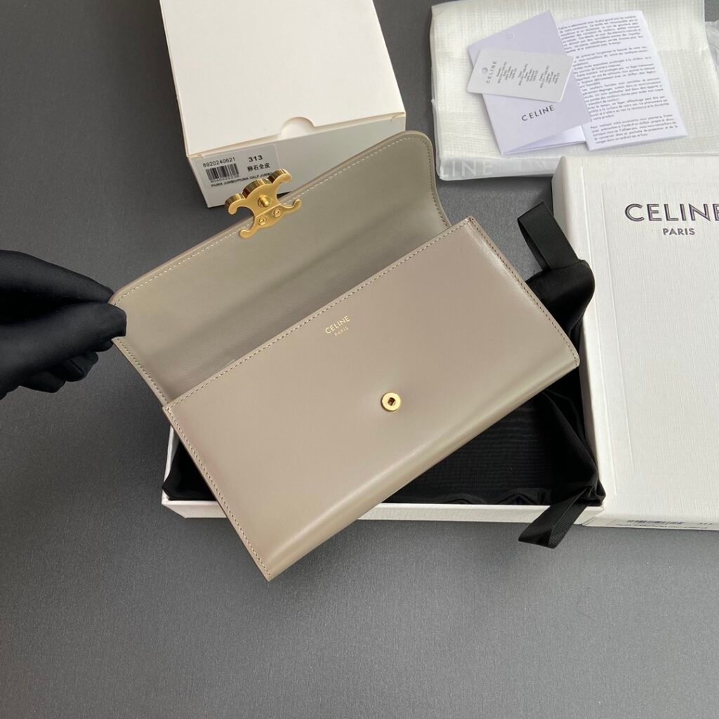 CELINE TRIOMPHE Large Flap Wallet 19cm WOC in Canvas, Black &amp; Pebble Calfskin &ndash; Image 11