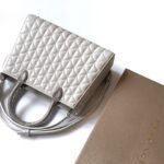 BVLGARI Serpentine Duo Tote Bag 21.5cm Designer Quilted Patent Leather Evening Bag with Snake Handles BVLGARI Serpentine Duo Tote Bag 21.5cm Designer Quilted Patent Leather Evening Bag with Snake Handles