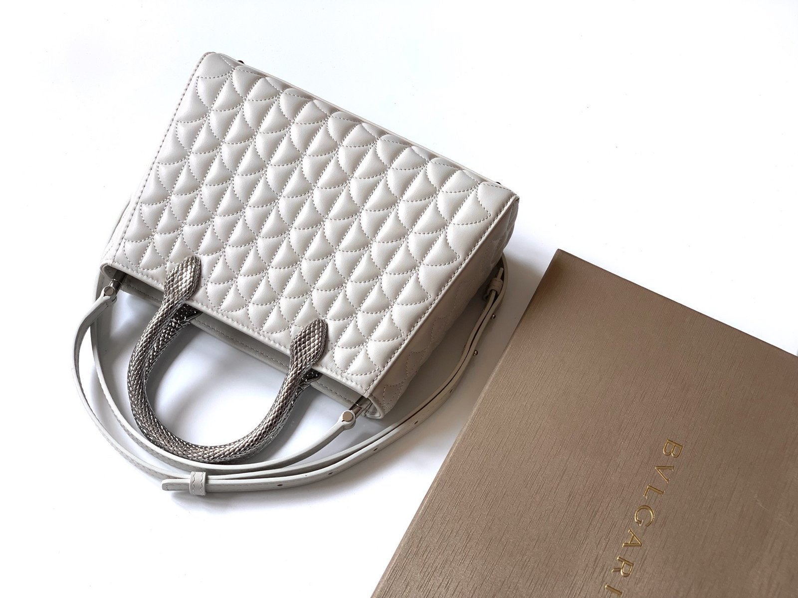 BVLGARI Serpentine Duo Tote Bag 21.5cm Designer Quilted Patent Leather Evening Bag with Snake Handles BVLGARI Serpentine Duo Tote Bag 21.5cm Designer Quilted Patent Leather Evening Bag with Snake Handles