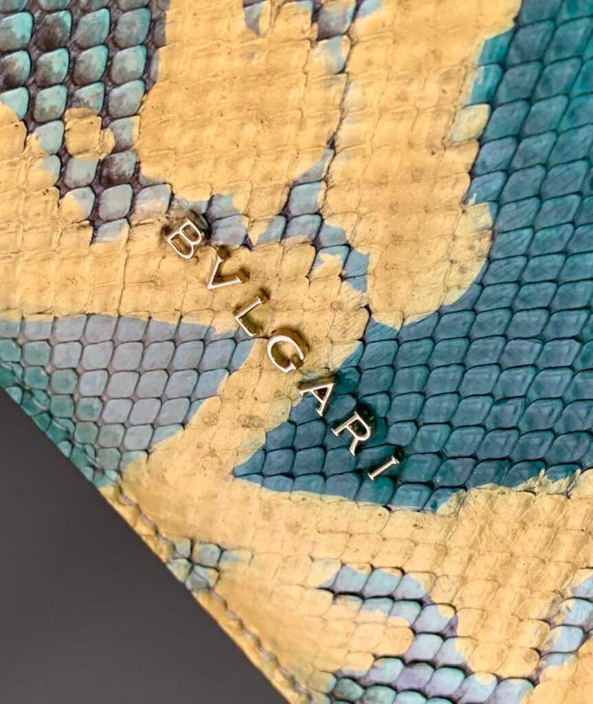 BVLGARI Serpenti Forever Shoulder Bag Emerald Green Gold-Trimmed Python Skin Crossbody Luxury Handbag – Image 12 BVLGARI Serpenti Forever Shoulder Bag Emerald Green Gold-Trimmed Python Skin Crossbody Luxury Handbag – Image 12