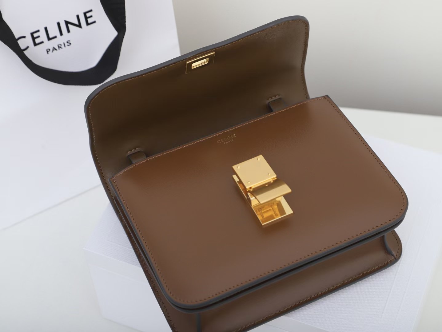 Celine Classic Box Bag High-End Italian Box Calfskin Medium Shoulder Bag 3 Colors – Image 15 Celine Classic Box Bag High-End Italian Box Calfskin Medium Shoulder Bag 3 Colors – Image 15