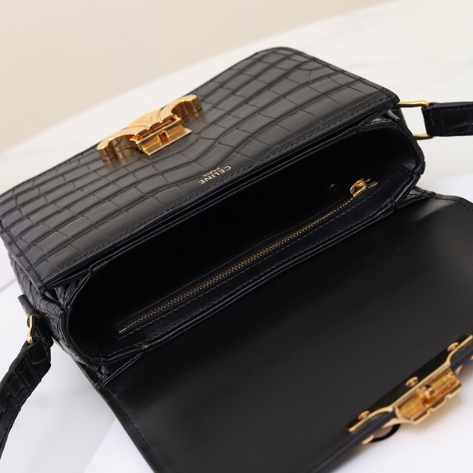 Celine Triomphe Classique Shoulder Bag 18.5cm Lizard and Crocodile Embossed Leather Crossbody Handbag 27