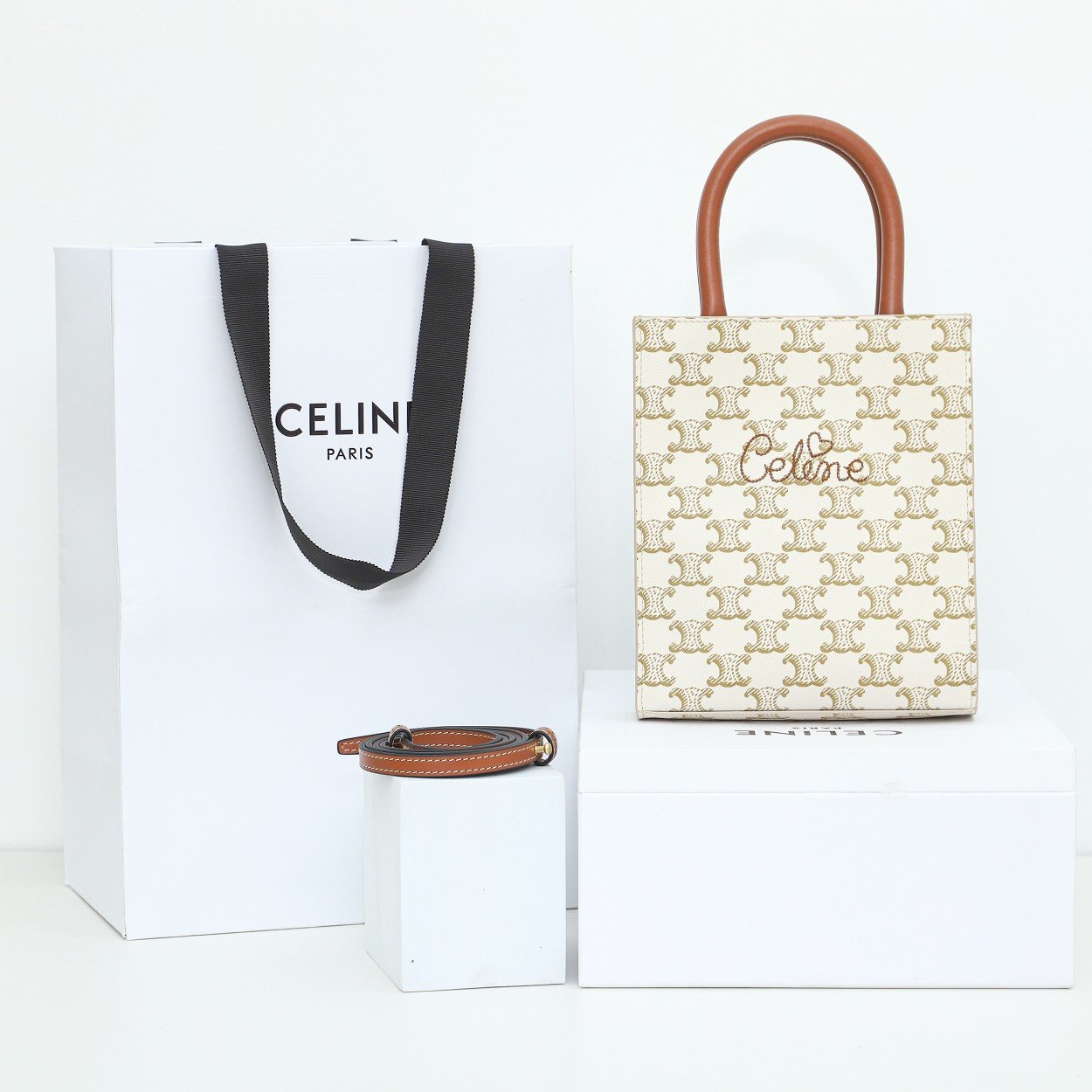 Celine Mini Vertical Cabas Triomphe Canvas Tote Bag 17x21cm Luxury Italian Leather Crossbody Handbag for Women 28
