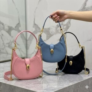 BVLGARI Serpenti Ellipse Small Crossbody Bag 20cm Calf Leather Crescent Hobo Shoulder Bag with Snakehead Closure BVLGARI Serpenti Ellipse Small Crossbody Bag 20cm Calf Leather Crescent Hobo Shoulder Bag with Snakehead Closure