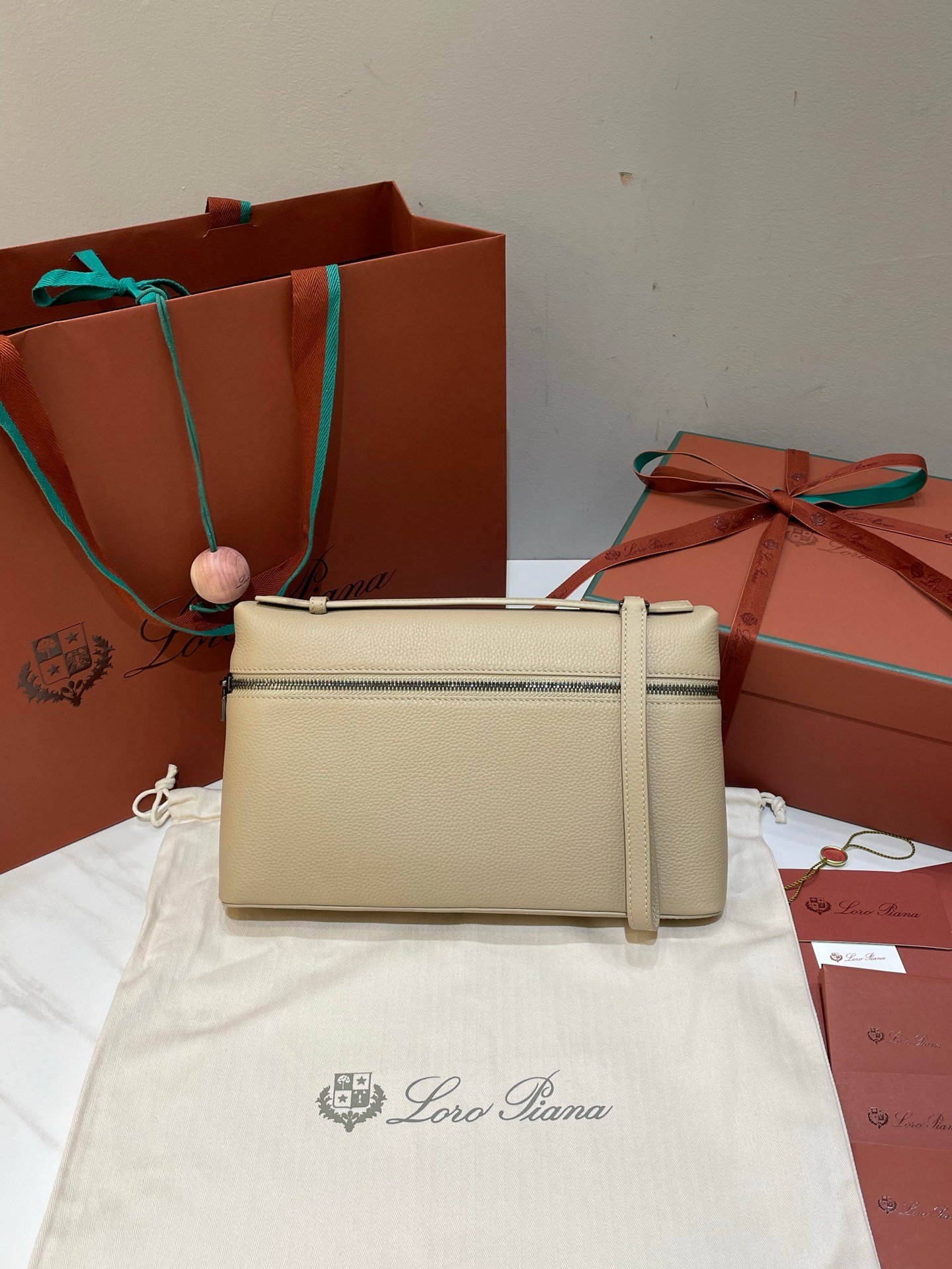 Loro Piana Extra Pouch L29 Grained Calfskin Clutch 29cm Minimalist Designer Lunch Box Bag Detachable Wristlet