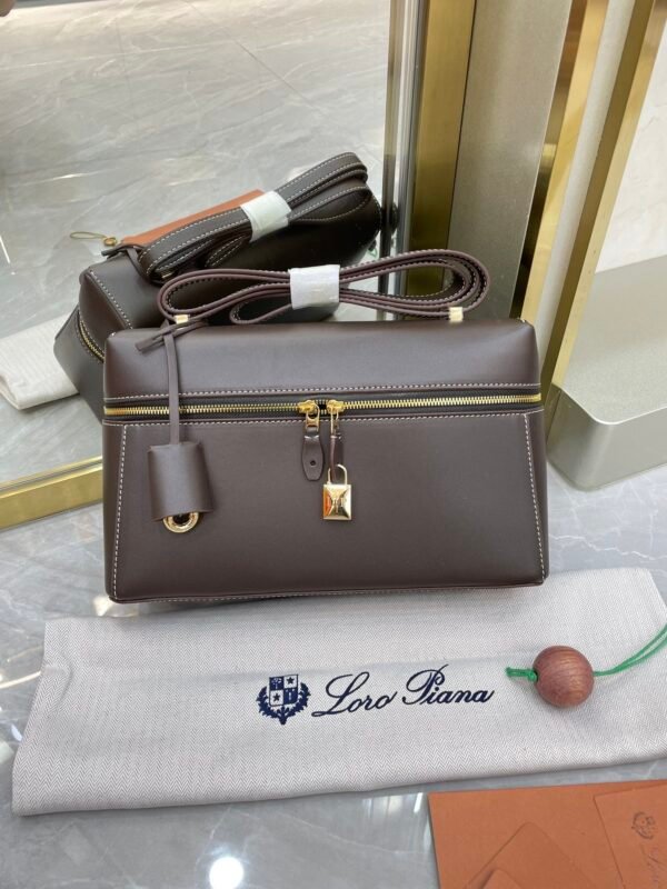 28 Loro Piana Extra Bag L27 Luxury Saddle Leather Crossbody & Shoulder Bag for Women 27cm Vanity Top-Handle Bag