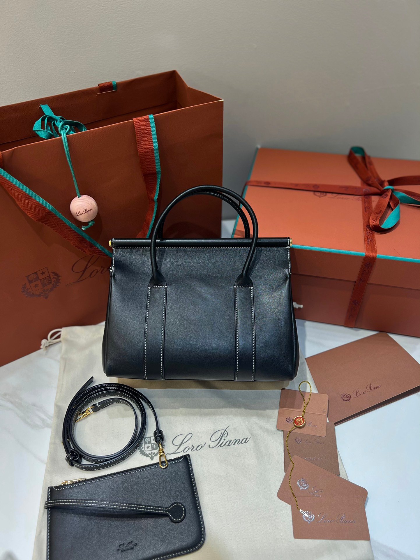 Loro Piana Loom L25 Handbag Grained Leather Designer Top Handle Bag with Crossbody Strap Loro Piana Loom L25 Handbag Grained Leather Designer Top Handle Bag with Crossbody Strap